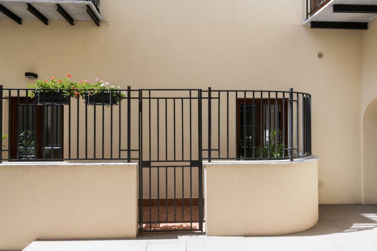 A&G Dimore Di Famiglia - Un Lusso Garbato Palermo Luaran gambar